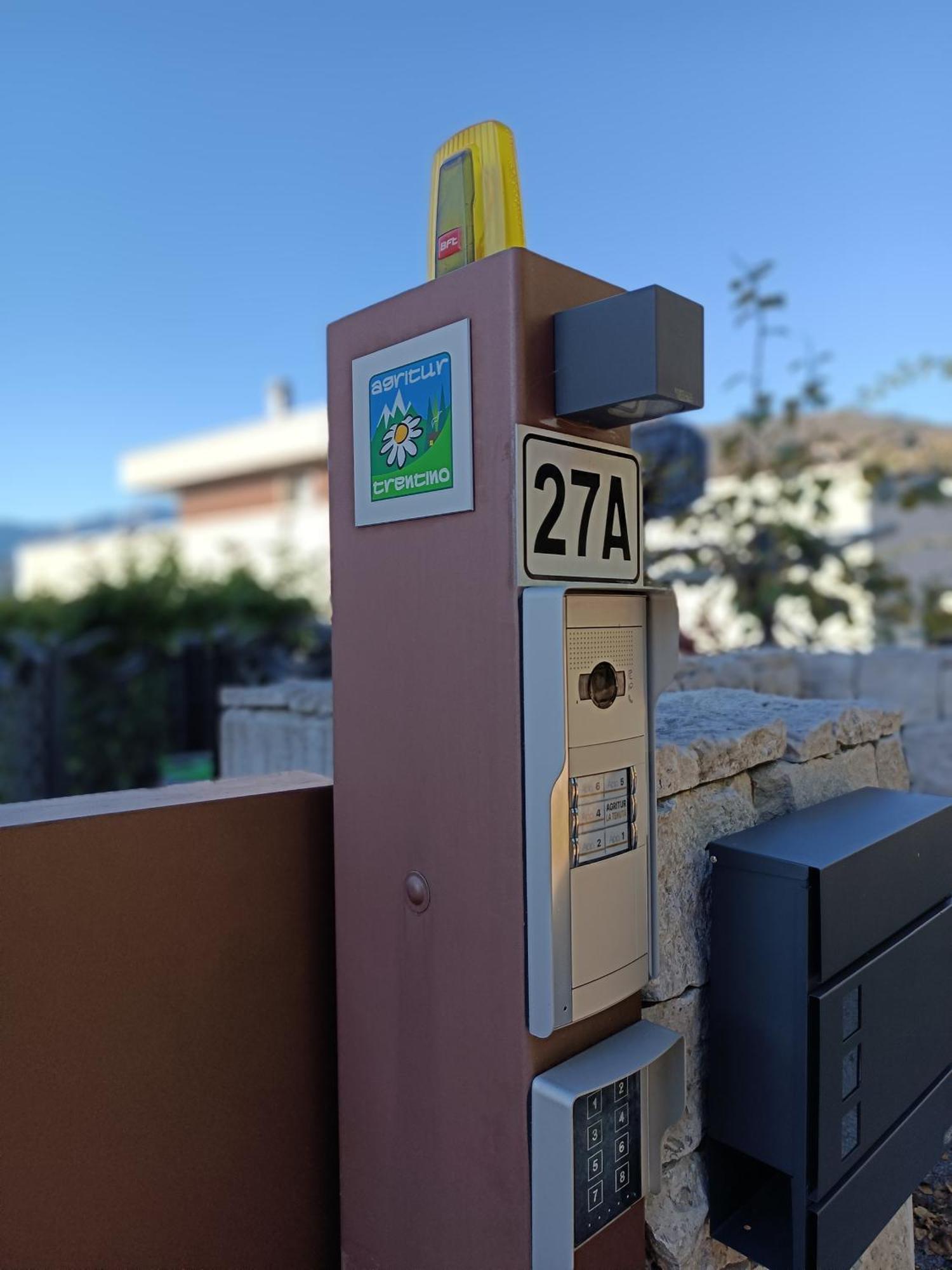 Appartamenti Moderni, Luminosi E Tranquilli Con Parcheggio Privato - Agritur La Tenuta Τρέντο Εξωτερικό φωτογραφία